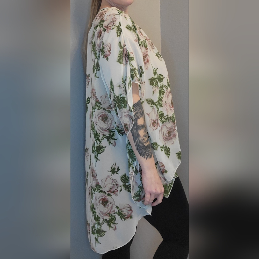 Minimi Kimono - Picture 3 of 4